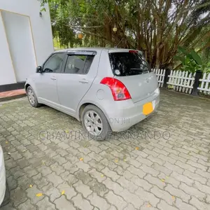 Suzuki Swift 2009 Car (Used)