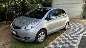 Toyota Vitz 2007 Car (Used)