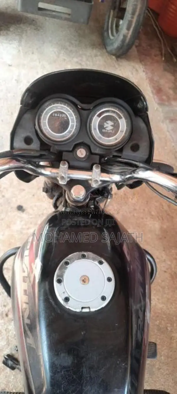 Bajaj Platina 2012 Motorbike (Used)