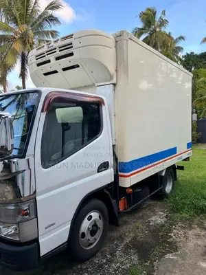Mitsubishi Canter 2018 Lorry (Used)
