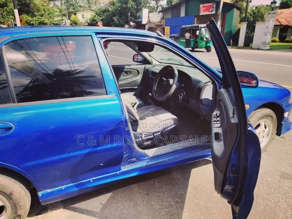Proton Wira 2001 Car (Used)