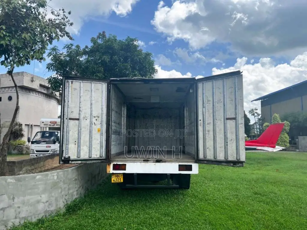 Mitsubishi Fuso 1997 Lorry (Used)