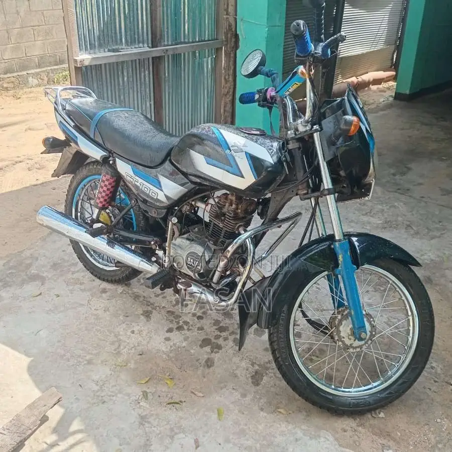 Bajaj CT-100 2011 Motorbike (Used)