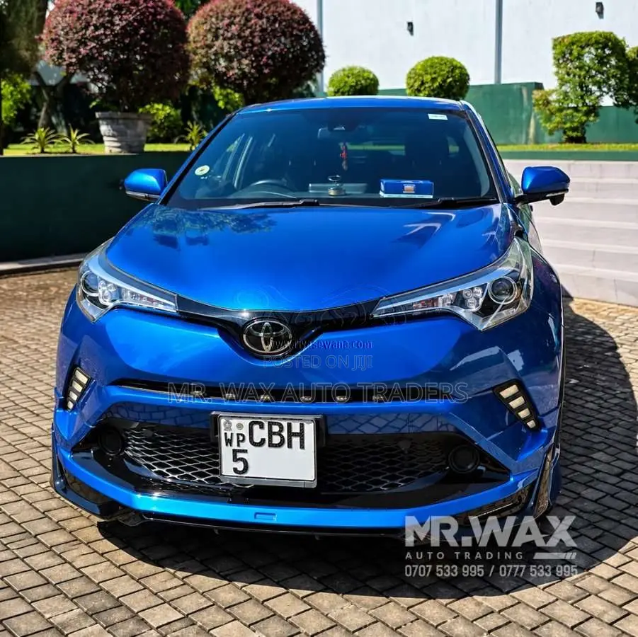 Toyota CHR 2017 SUV (Used)