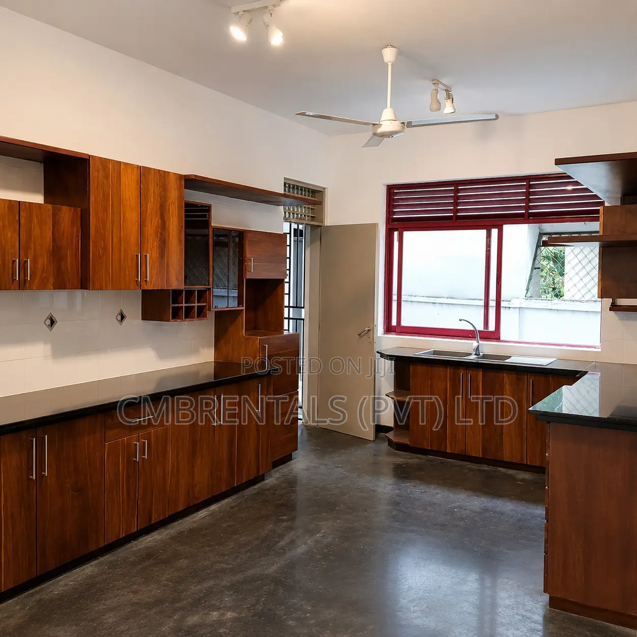 5bdrm House in Battaramulla for sale