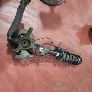Suzuki Hustler MR31S Front Strut Assembly | Front Suspension
