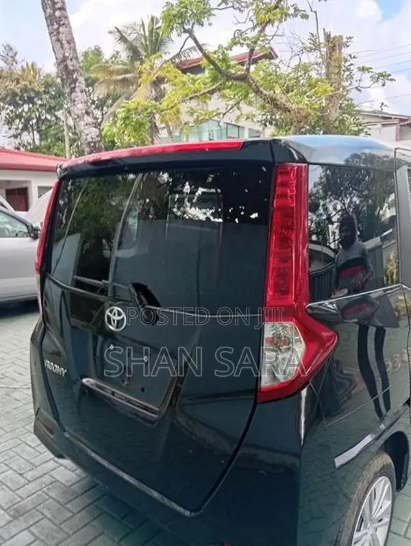 Toyota Roomy X Grade 2024