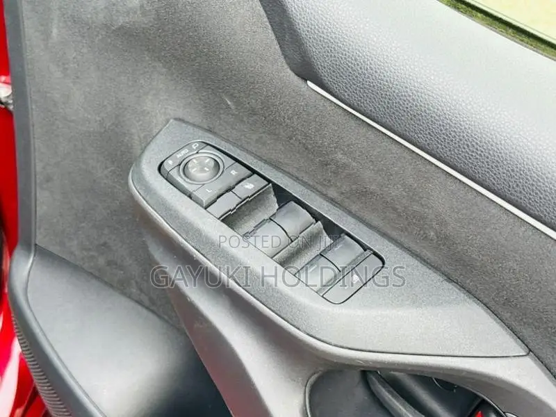 Toyota Yaris X 2024
