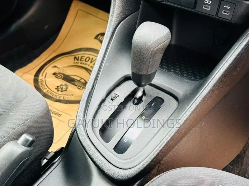 Toyota Yaris X 2024