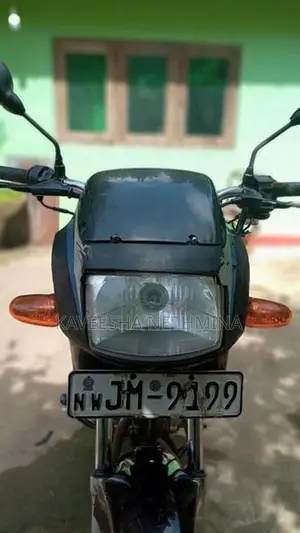 TVS Victor 2004