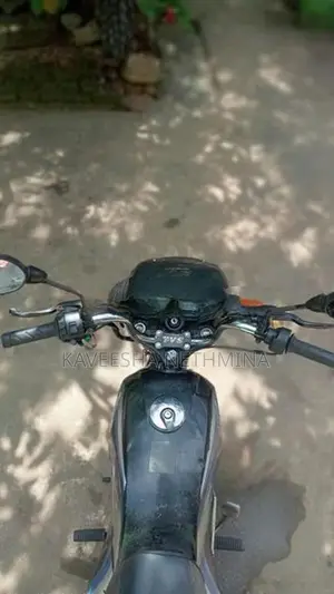 TVS Victor 2004