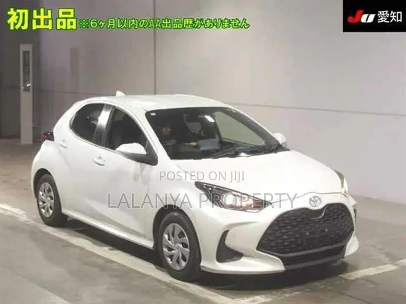 Toyota Yaris - X AAAA -A1 2024