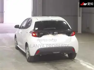 Toyota Yaris - X AAAA -A1 2024