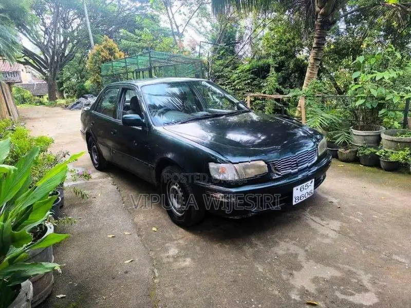 Toyota Corolla CE 110 2000