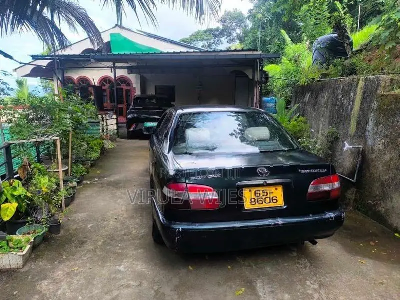 Toyota Corolla CE 110 2000