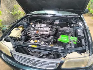 Toyota Corolla CE 110 2000