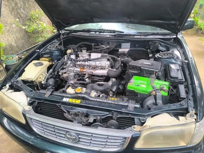 Toyota Corolla CE 110 2000