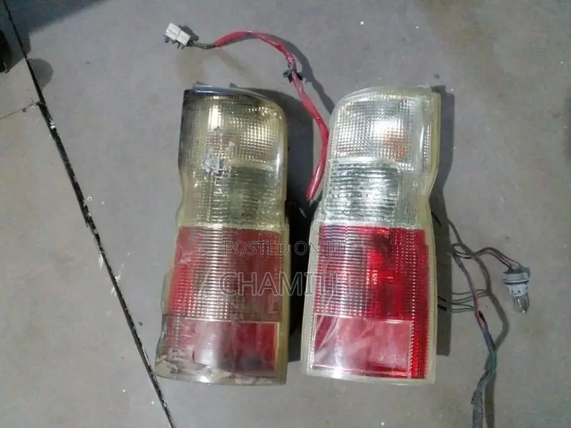 Nissan Caravan Tail lights