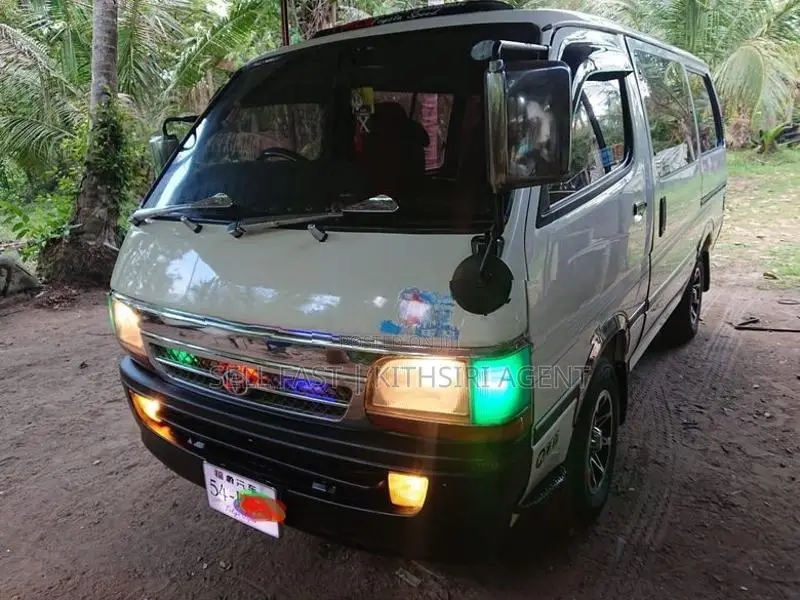 Toyota Dolphin 1993