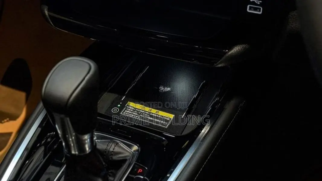 Honda Vezel Z Premium 10 Speaker 2026