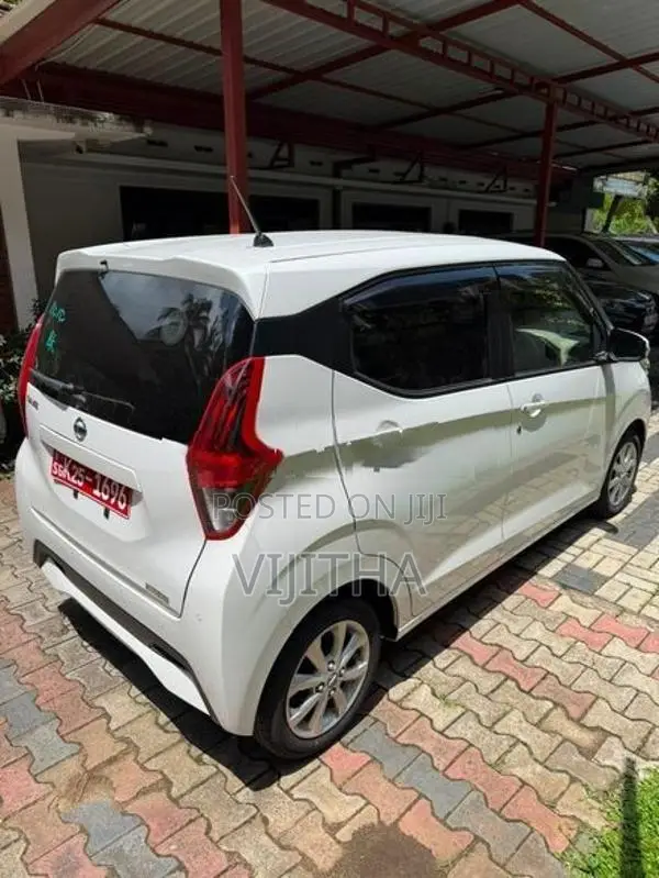 Nissan Dayz X grade / push start 2023