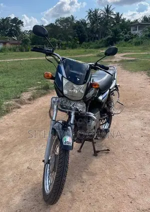 Bajaj CT100 2011
