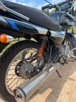 Bajaj CT100 2011