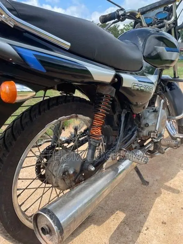 Bajaj CT100 2011