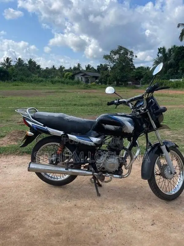 Bajaj CT100 2011