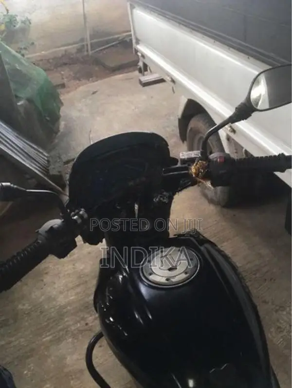 Bajaj Pulsar 150 2015