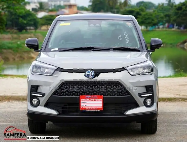 Toyota Raize BLACK TOP BSM 2026