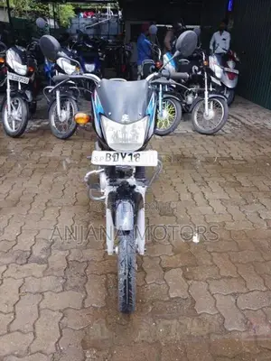 Bajaj CT100 2016