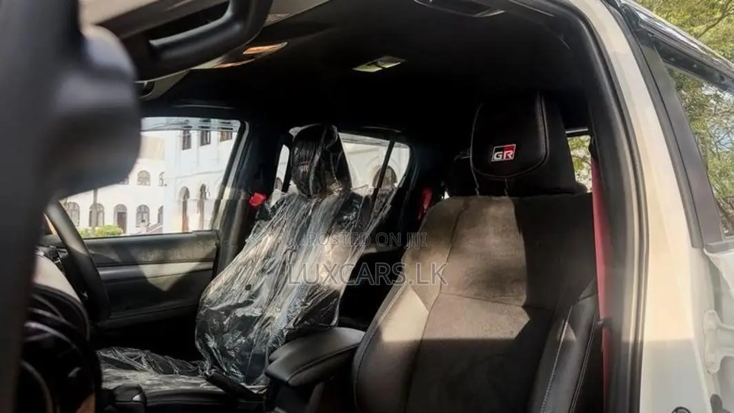 Toyota Hilux Revo Rocco Gr Sport 2025
