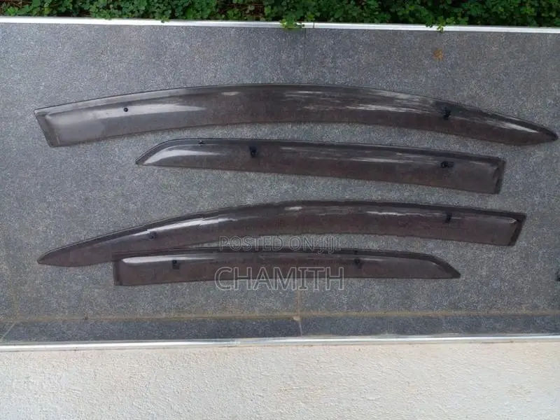 Vitz KSP90 Fender