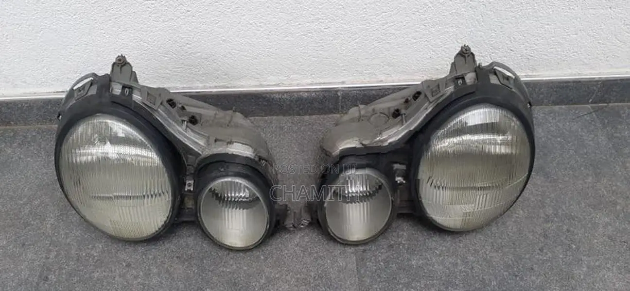 Benz 210 Head lights