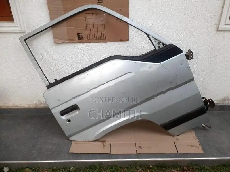 Caravan E24 Door
