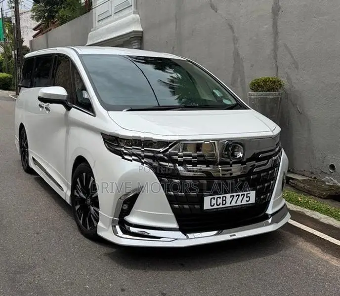 Toyota Alphard Executive Lounge 2025
