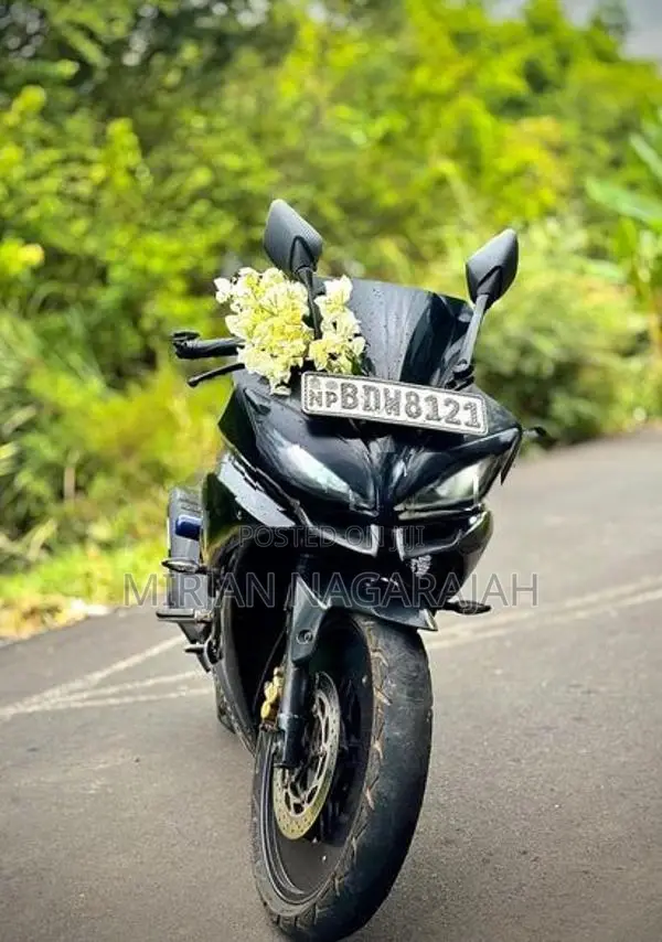 Yamaha R15 Version 2 2015