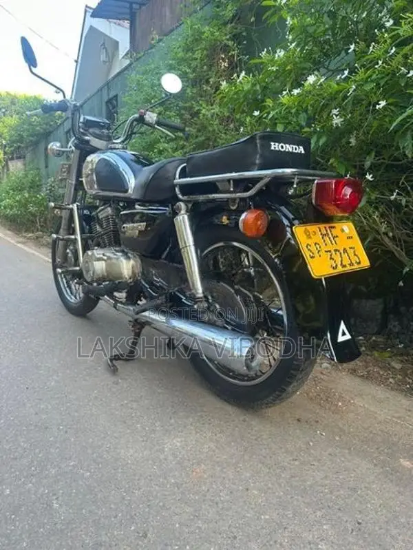 Honda CD 125 2005