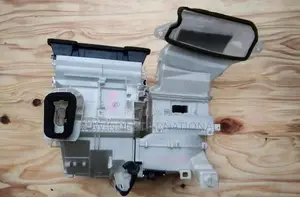 Toyota Vitz KSP130 Cooler Box