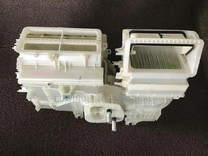 Daihatsu Mira LA300 Cooler Box