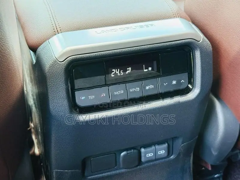 Toyota Land Cruiser Prado 2026 Modelista JBL