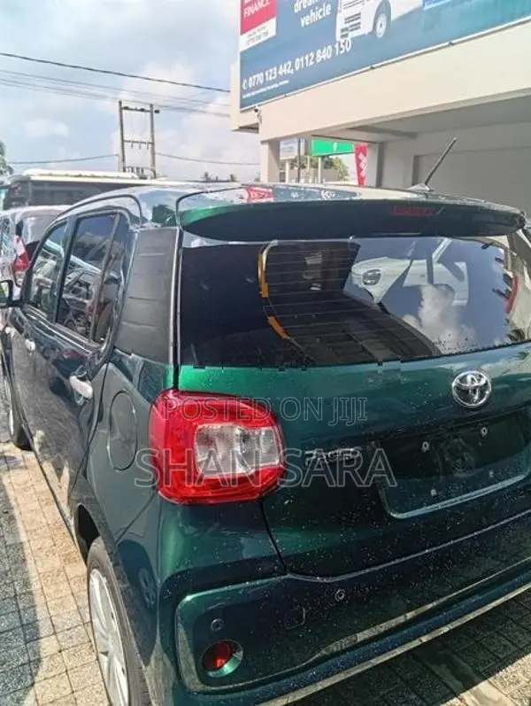 Toyota Passo X 2023