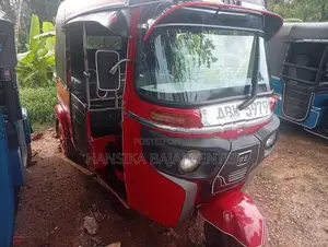 Bajaj RE 2016
