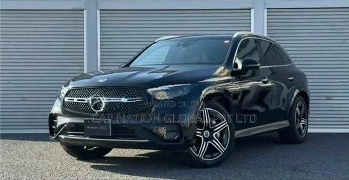 Mercedes Benz GLC 350e 2025