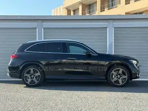 Mercedes Benz GLC 350e 2025