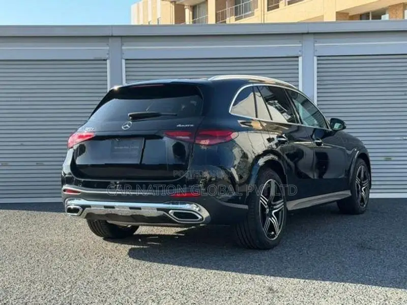 Mercedes Benz GLC 350e 2025