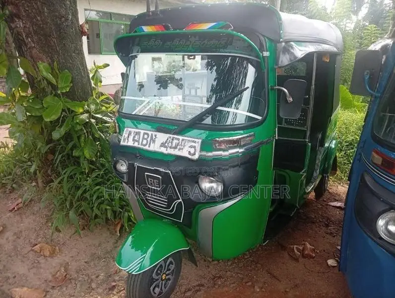 Bajaj RE Three Wheeler 2016