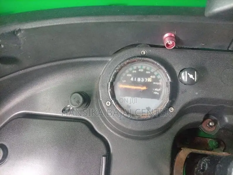 Bajaj RE Three Wheeler 2016
