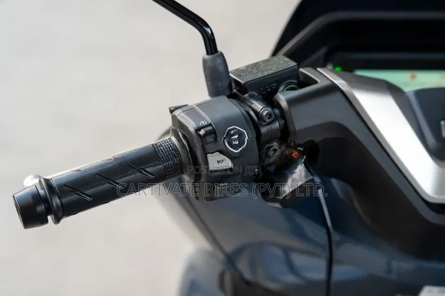 Honda PCX160 Road Sync 2025